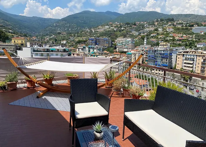 Lejlighed Attico Flora *